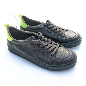 OLD NAVY youth converse style chukka sneakers